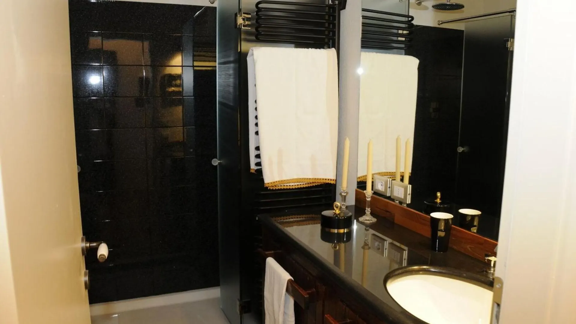 Borgoforte - Mantova, Private Pool, Wifi, Fitness 0*,